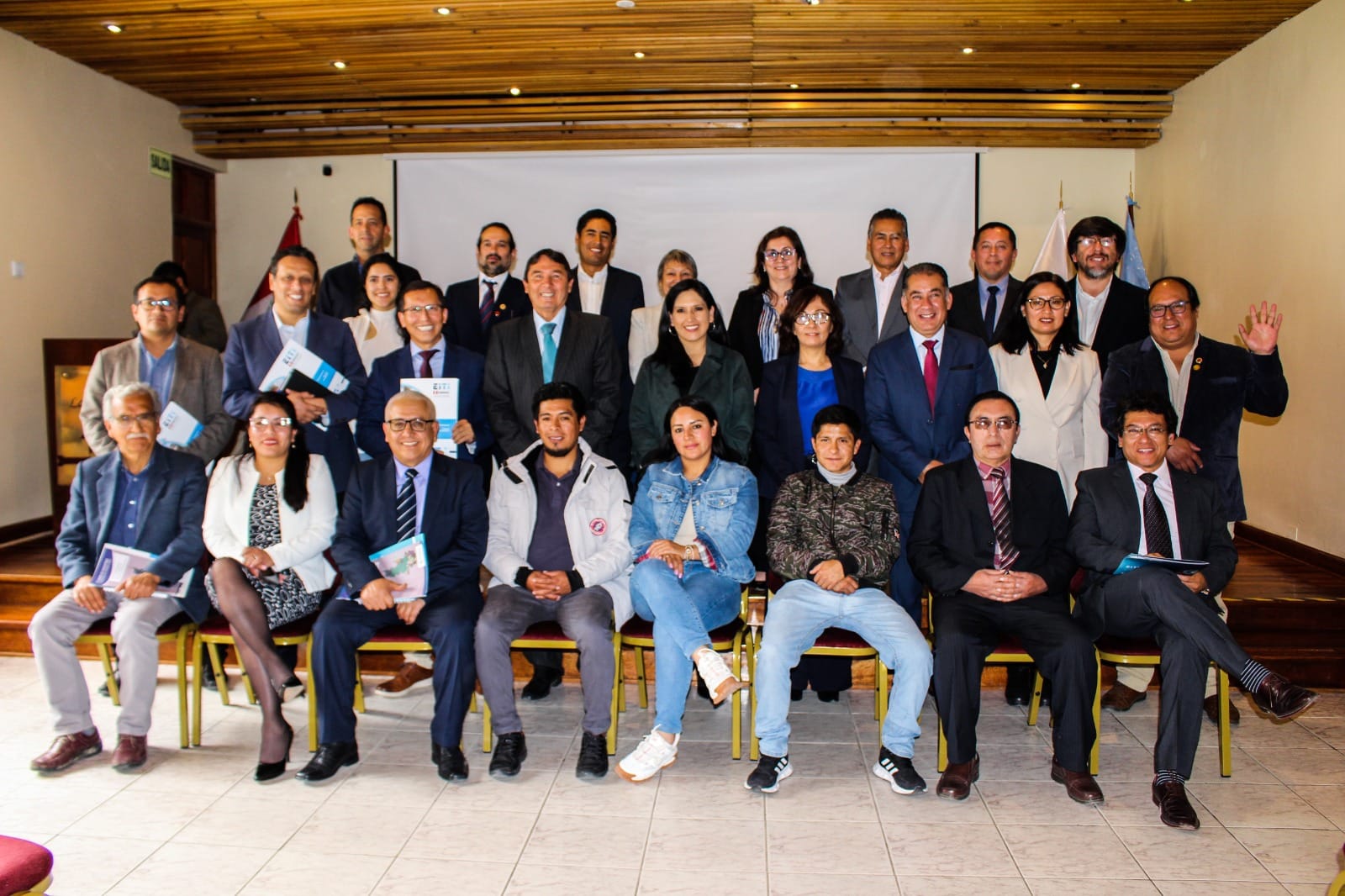 Colegio de Economistas de Cajamarca fue elegido para ser miembro de la iniciativa EITI Cajamarca